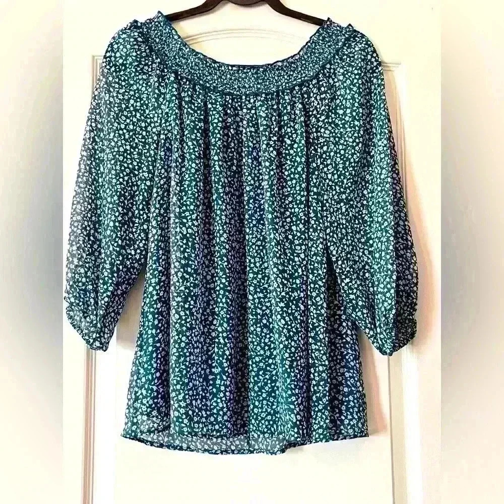 LC Lauren Conrad cool Blue & White Lined Floral Blouse Women’s Small